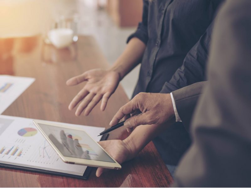 TECNO-IMG-RANDOM-BUSINESSMEN TECNO-IMG-RANDOM-BUSINESSMEN